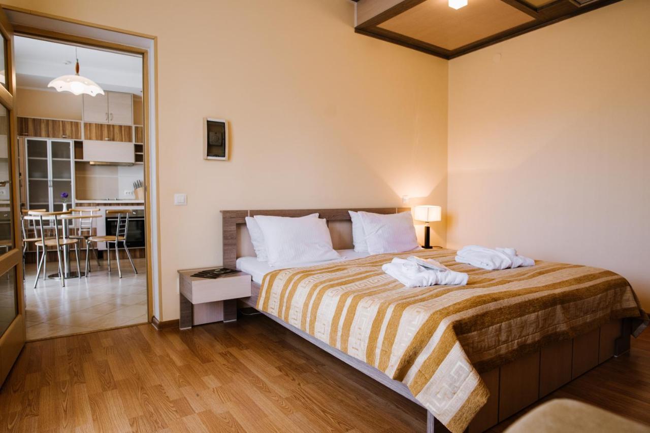 Apart-Hotel Chale Graal Truszkavec Kültér fotó