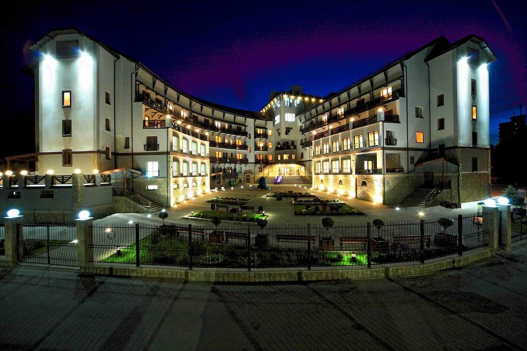 Apart-Hotel Chale Graal Truszkavec Kültér fotó
