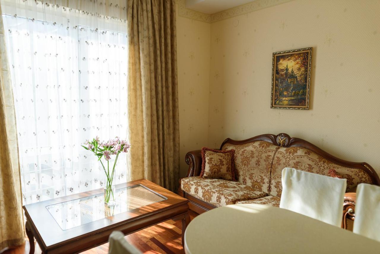 Apart-Hotel Chale Graal Truszkavec Kültér fotó